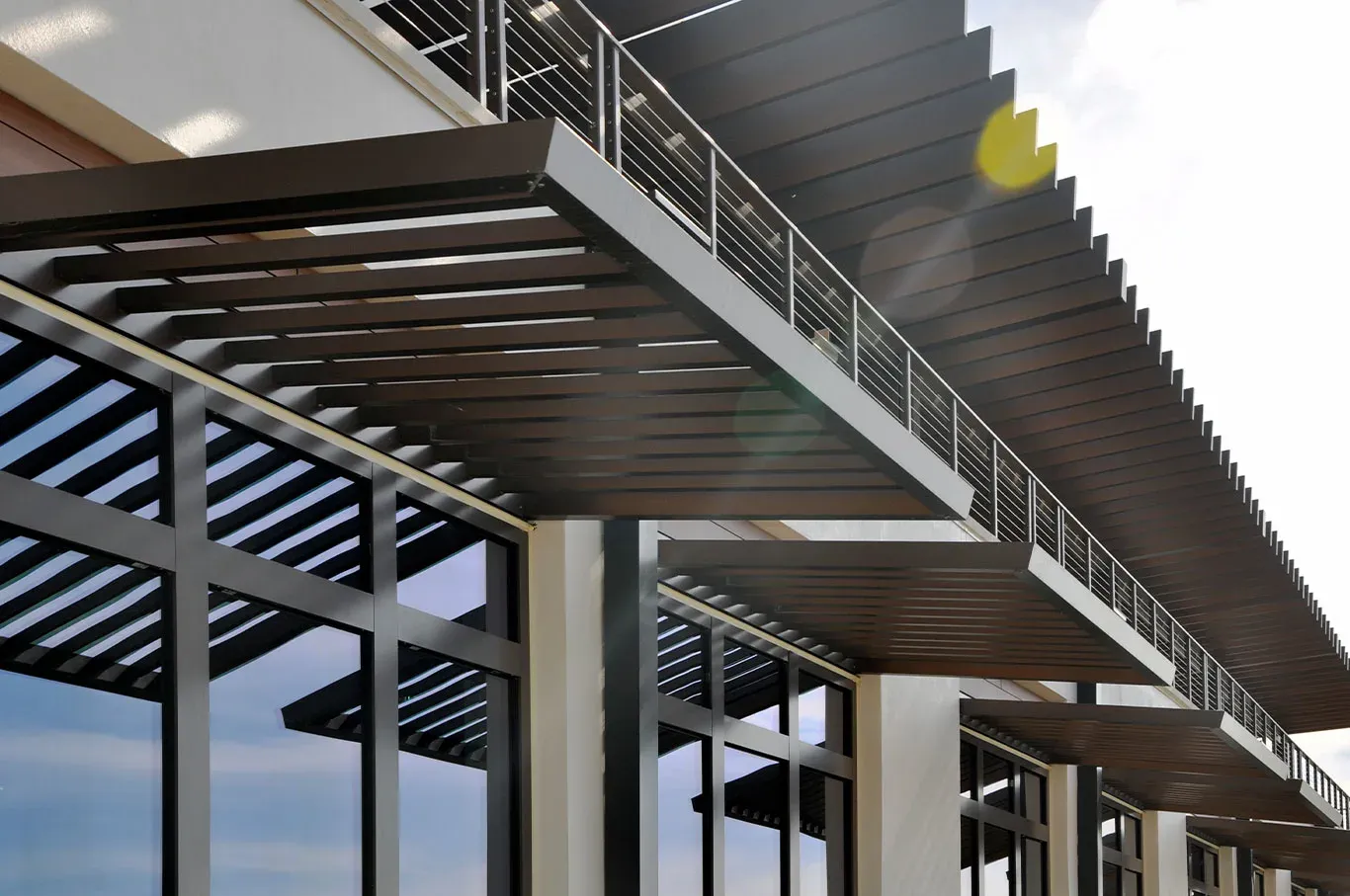 Struktur kanopi aluminium dan kaca minimalis untuk halaman produk Canopy & Sunshade Structures