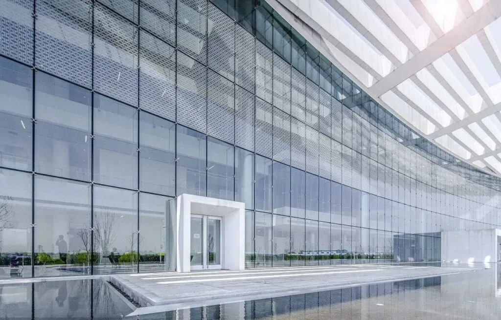 Potongan kaca laminated safety glass berlapis PVB dari Power Trust